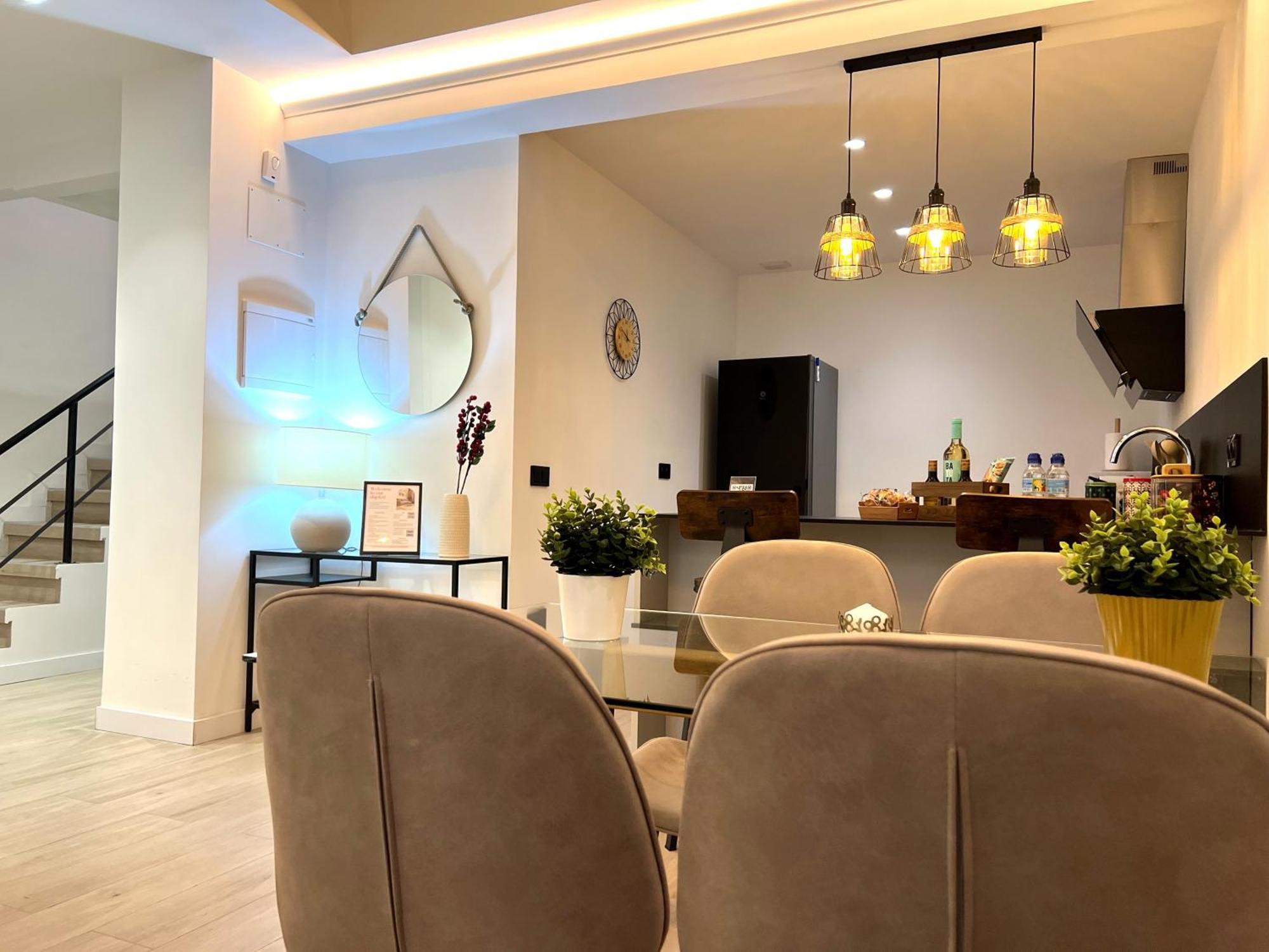 Duplex Moderno Y Acogedor Junto A Atocha Lejlighed Madrid Eksteriør billede