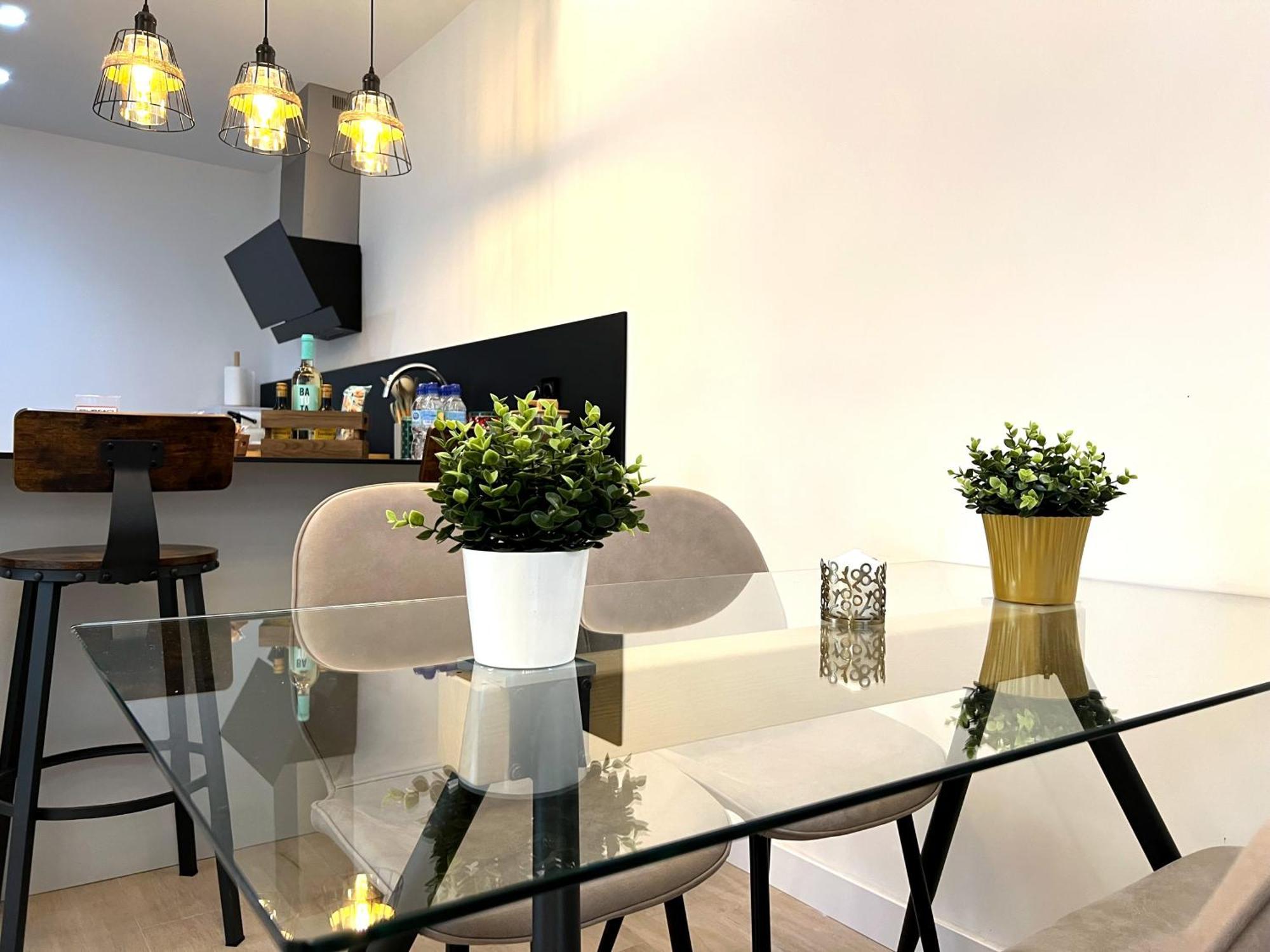 Duplex Moderno Y Acogedor Junto A Atocha Lejlighed Madrid Eksteriør billede